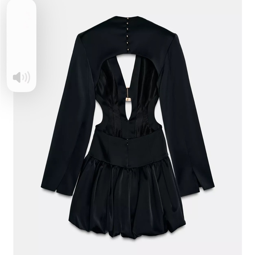 TREND NEW ! ZARA SATIN PUFFBALL DRESS
🚨FIRM PRICE NO DISCOUNT ON THIS DRESS - Picture 12 of 17